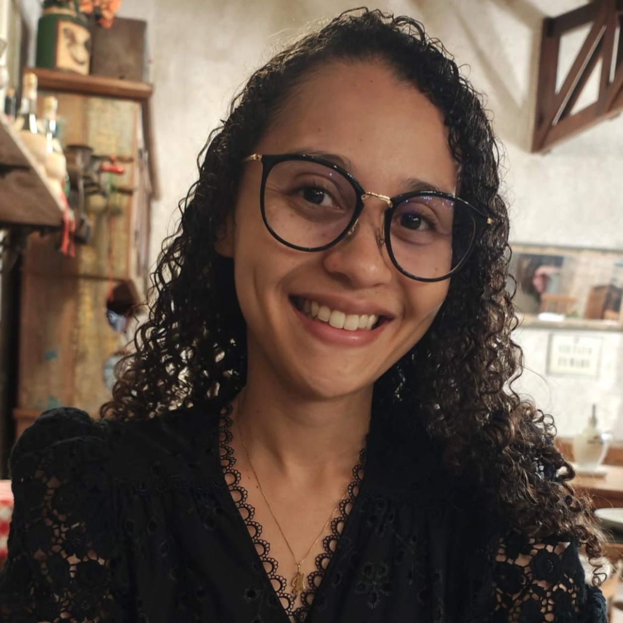 Profa. Dra. Vanessa Ribeiro Andreto